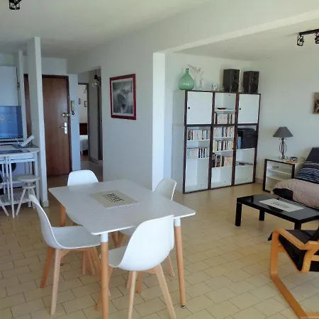 Appartement Double Terrasse En 1ere Ligne Mer, Dernier Etage Sète